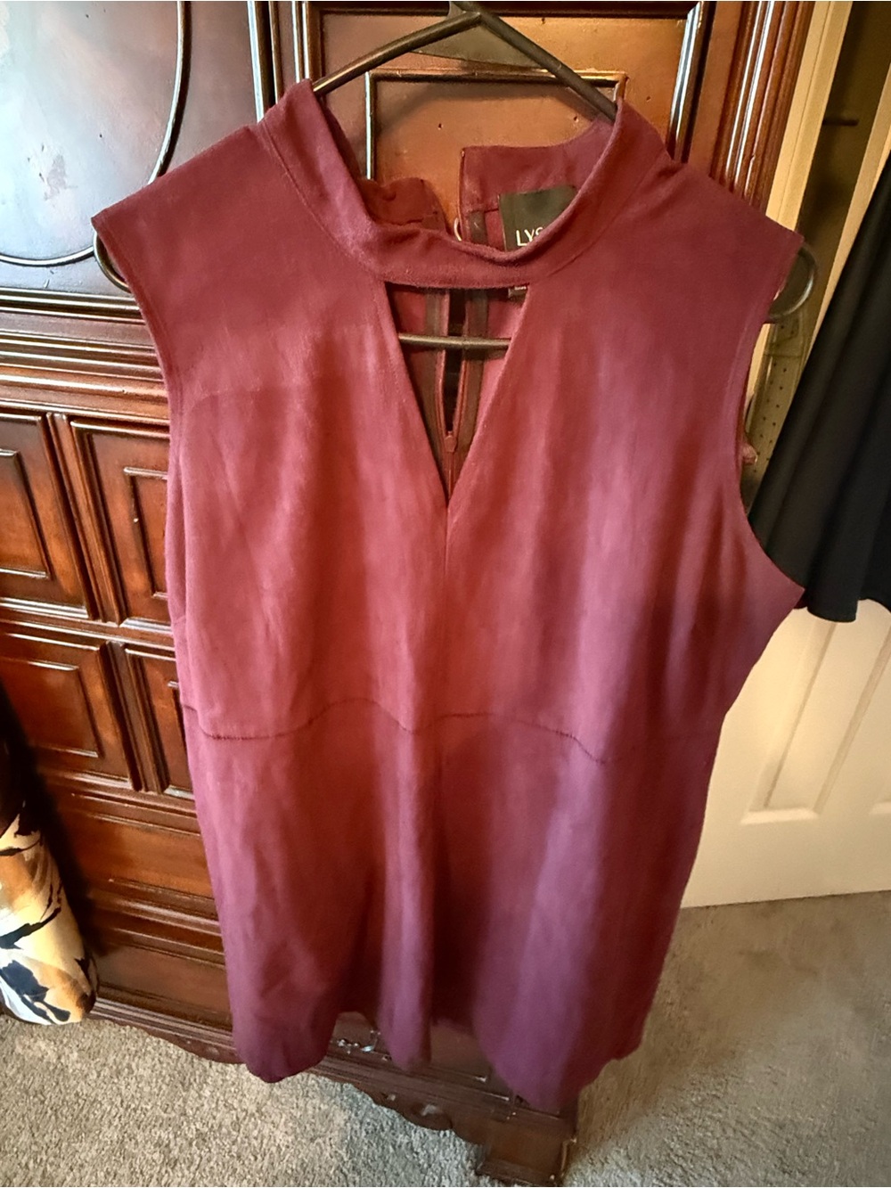 Lysse Sleeveless Faux-Suede Shift Dress in Purple Size XL